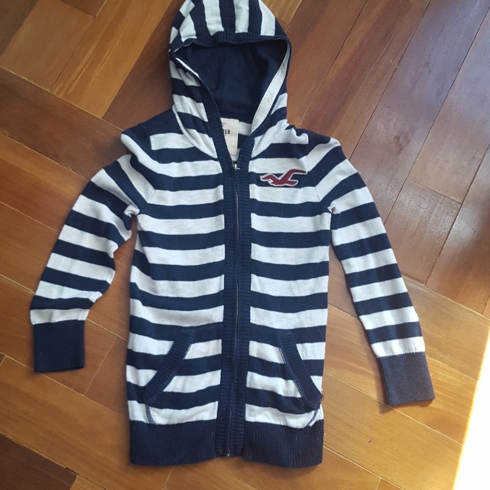 Hollister sweater
